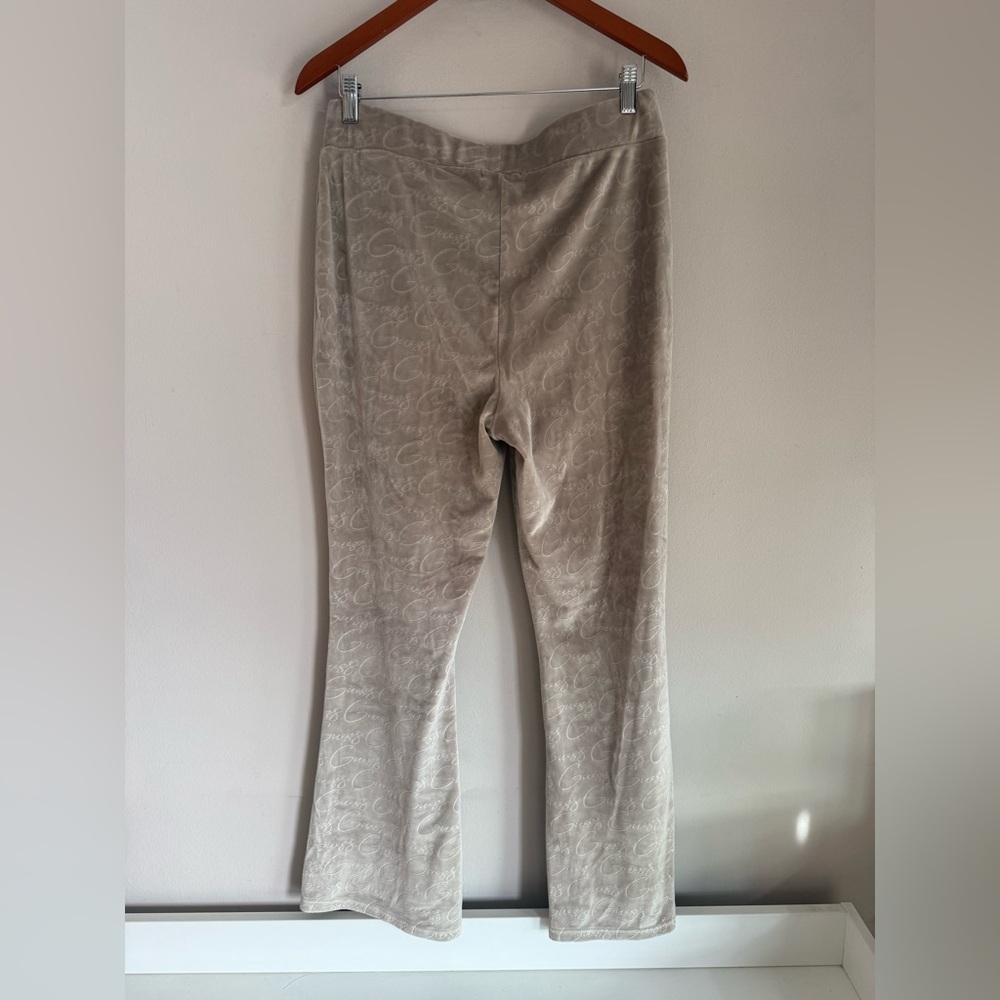 Guess Taupe Trousers‎